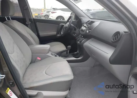 2011 Toyota Rav4 z USA, uszkodzony, nr VIN JTMZF4DV8BD030846